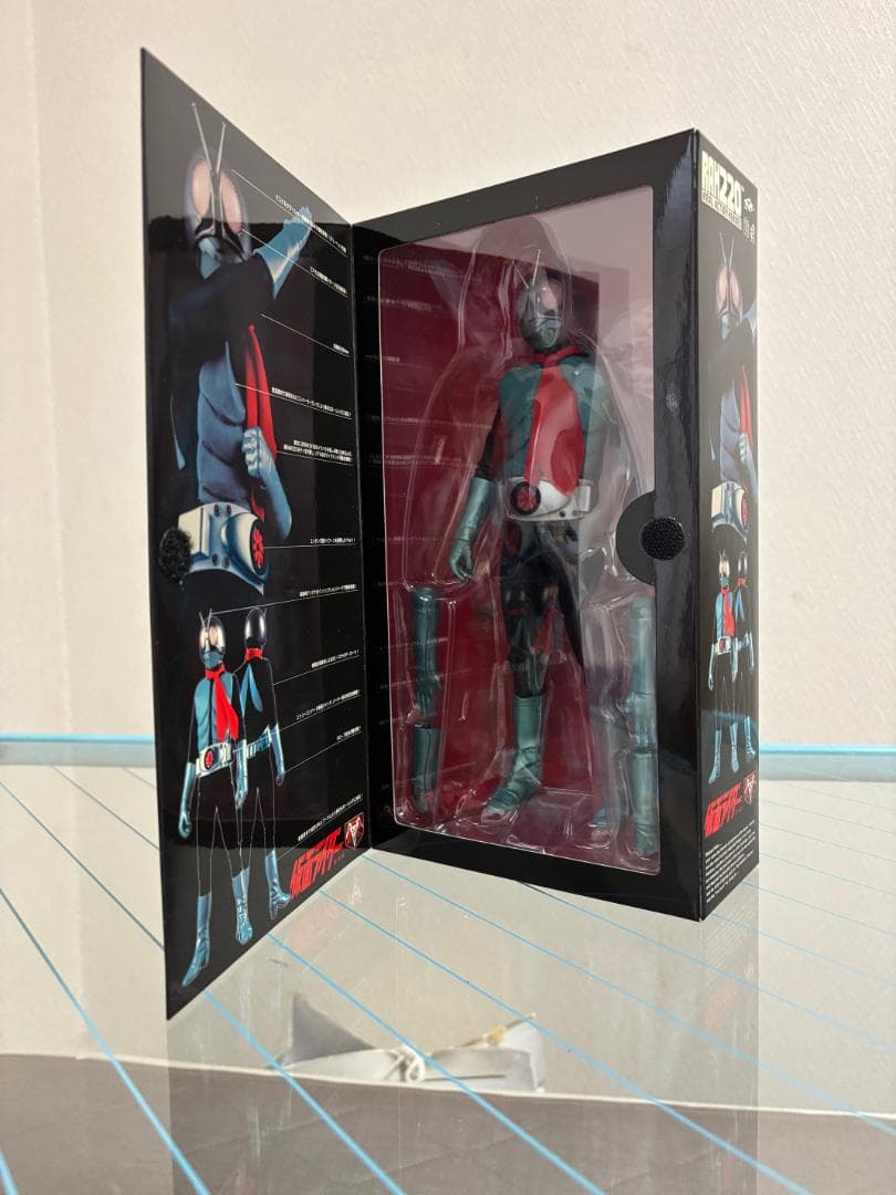 【新品　未開封品】RAH220　仮面ライダー旧１号DX
