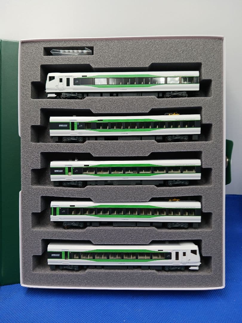 KATO 10-1884 E257系5500番台 「草津・四万/あかぎ」5両