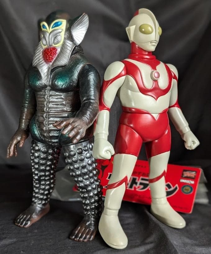 楳図かずお版 ウルトラマン＆メフィラス星人 （フューチャーモデルズ）２体セット