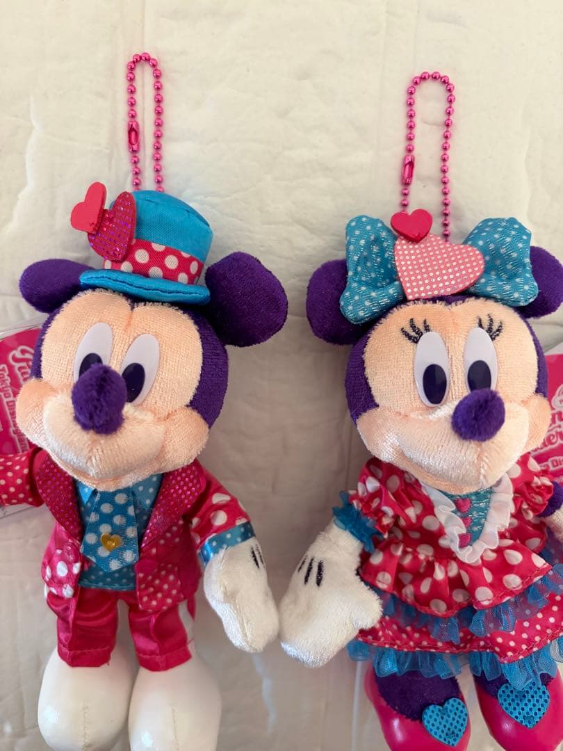 新品　ぬいぐるみバッジ　ミッキー・ミニー　２点おまとめ　ファンダーランド