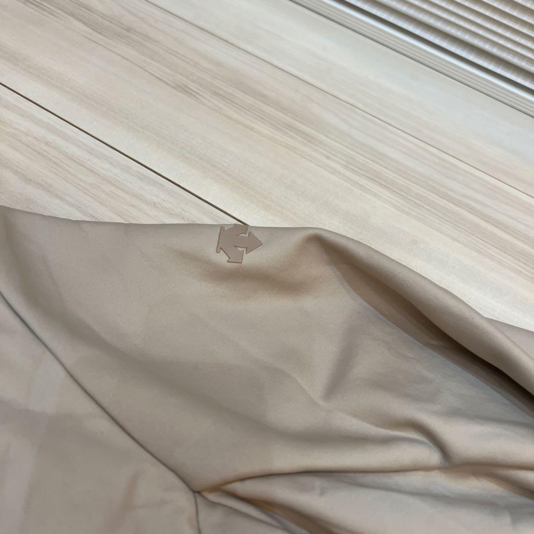 定価5万　高級ライン　人気アースカラー　デサントゴルフ　サイズL プレーダウン