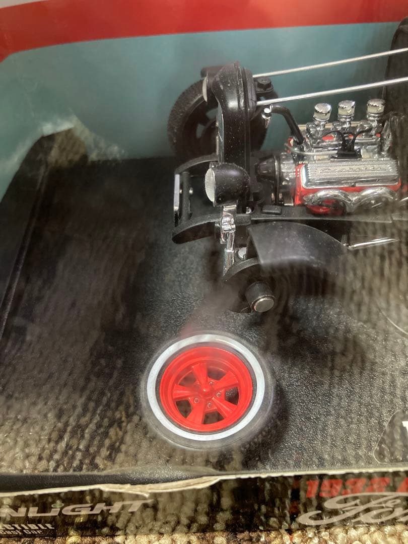 1/18 1932 カスタム フォード ホットロッド　模型　アメ車　アメリ　旧車