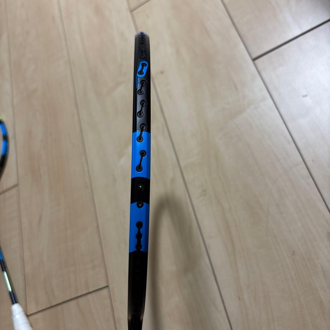 バボラ　バドミントンラケット　X-FEEL ESSENTIAL