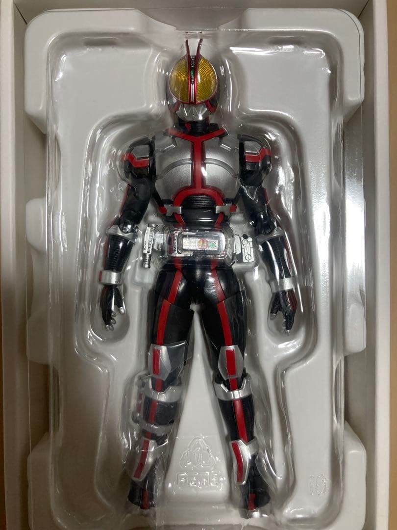 S.H.Figuarts 真骨彫製法　仮面ライダーファイズ&オートバジン