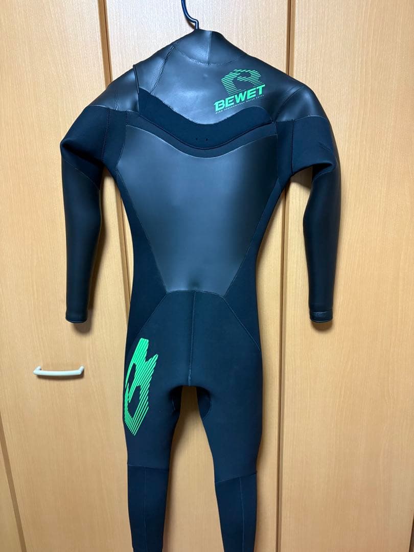 BEWET フルスーツ 3×5 美品サイズML