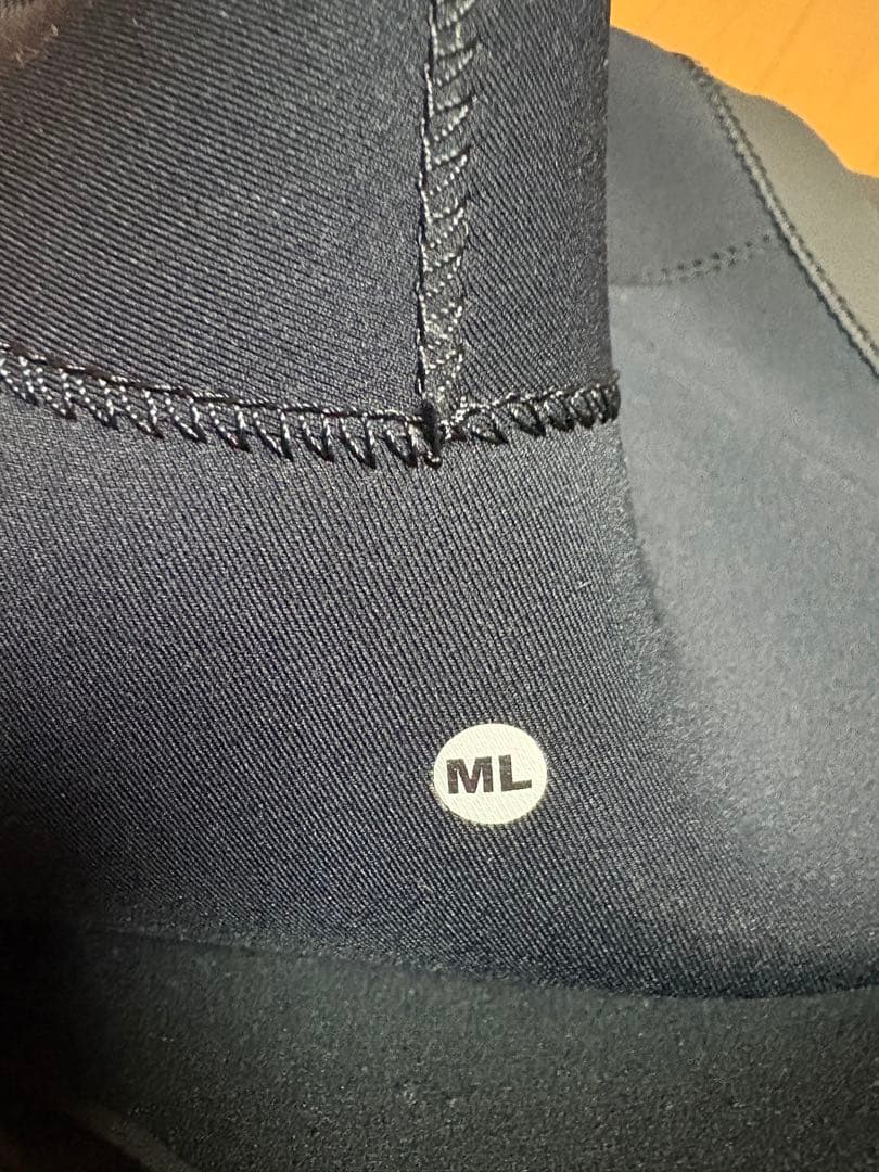 BEWET フルスーツ 3×5 美品サイズML