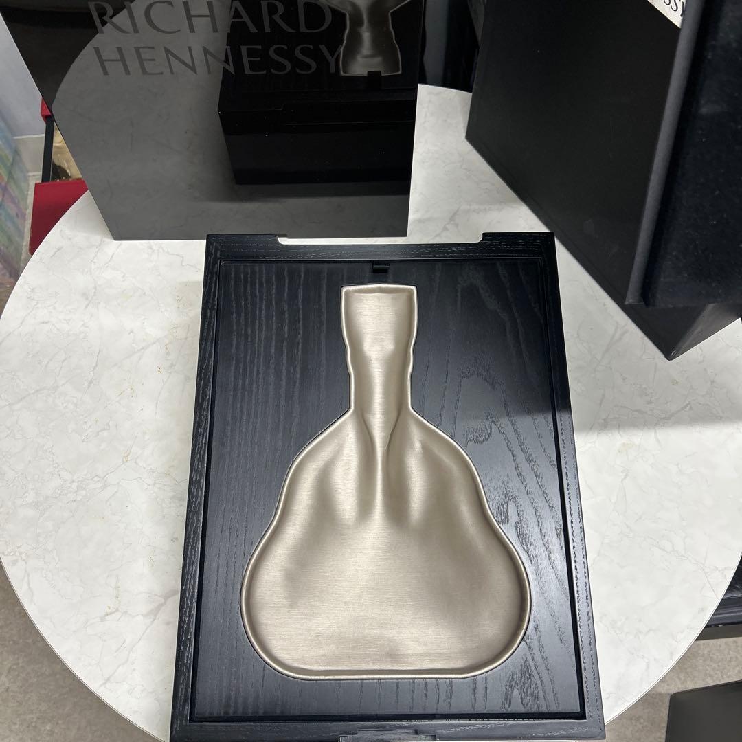 ヘネシー　リシャール　空箱　RICHARD HENNESSY