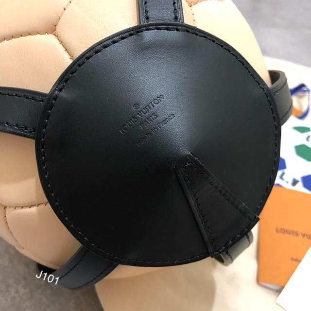 ルイヴィトン 超希少 FIFA W杯記念サッカーボール