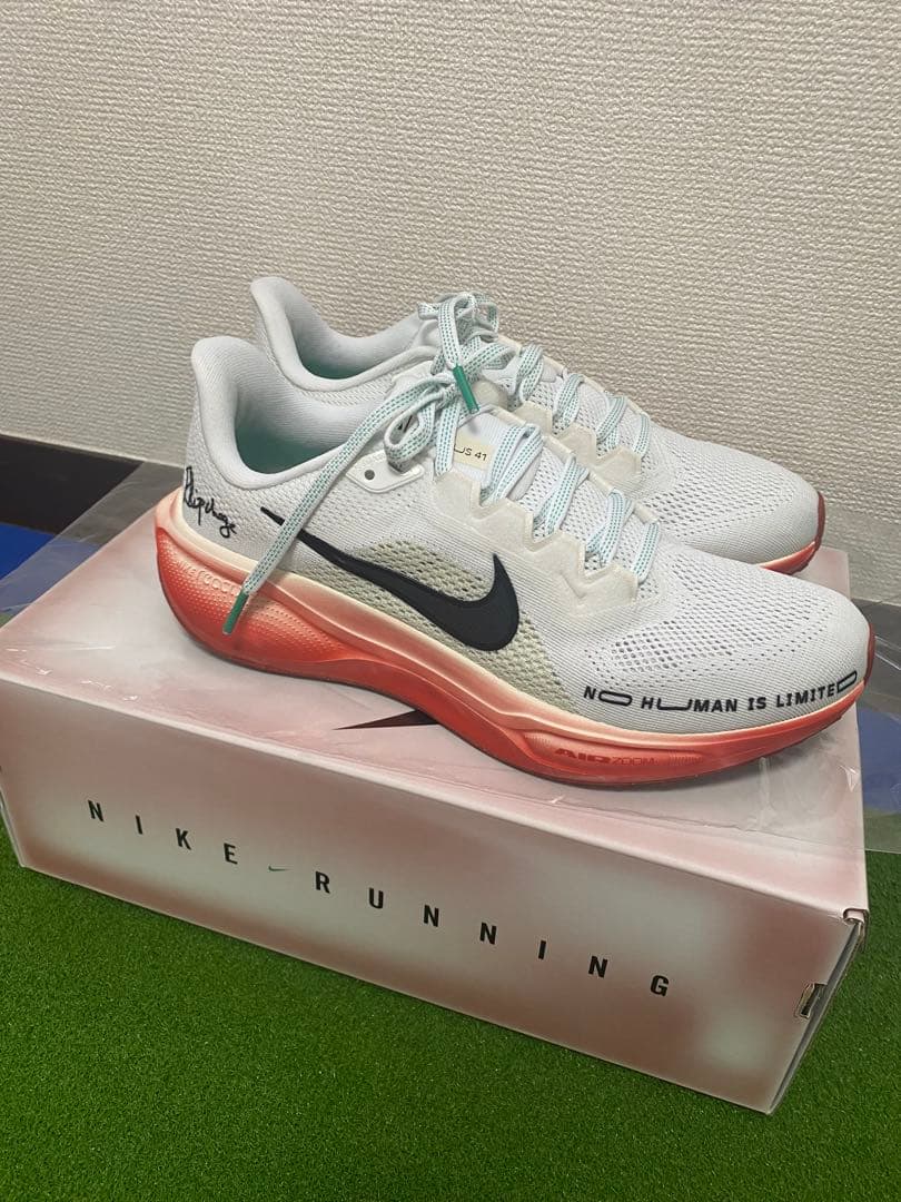 NIKE RUNNING 限定モデル