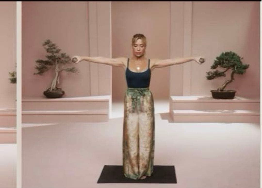 タイムセール　LAVA ヨガ　Goop ハートストーン　キムカーダシアン