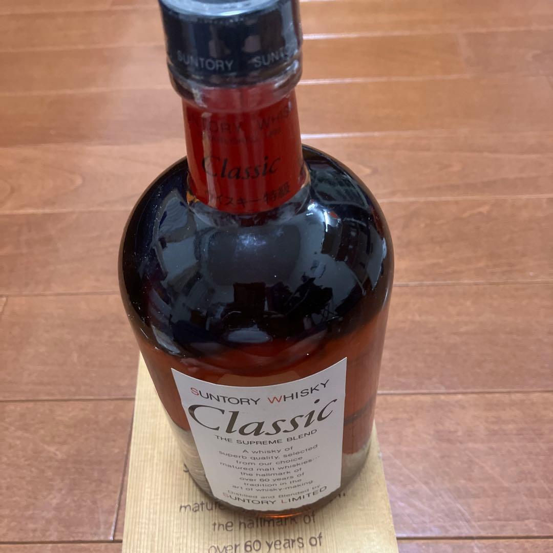 サントリー クラシックウイスキー 木箱入り