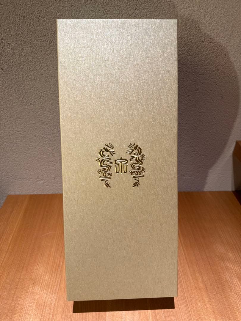 【最新2025年詰】　美品　十四代　龍泉　隼　空瓶　化粧箱付き