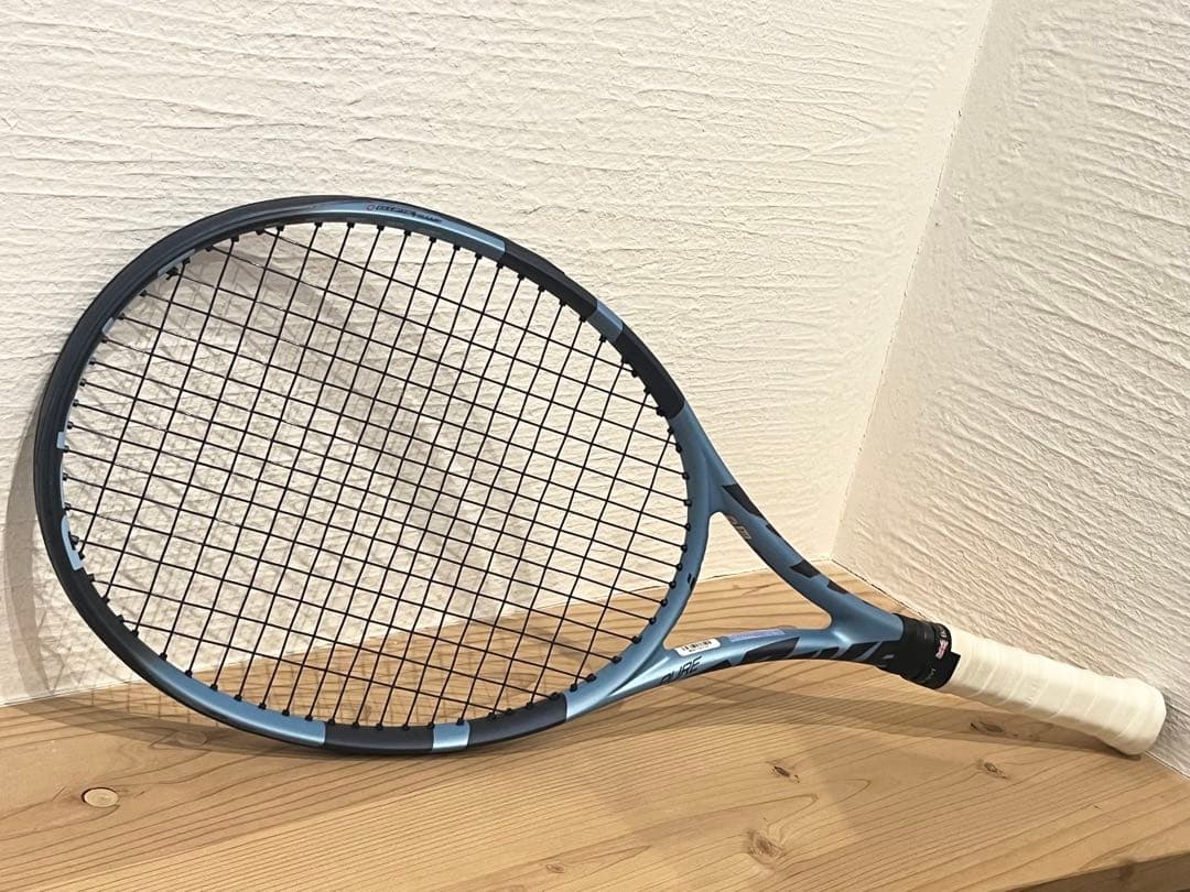 【極美品】バボラ ピュアドライブ 100(2025) 国内正規品