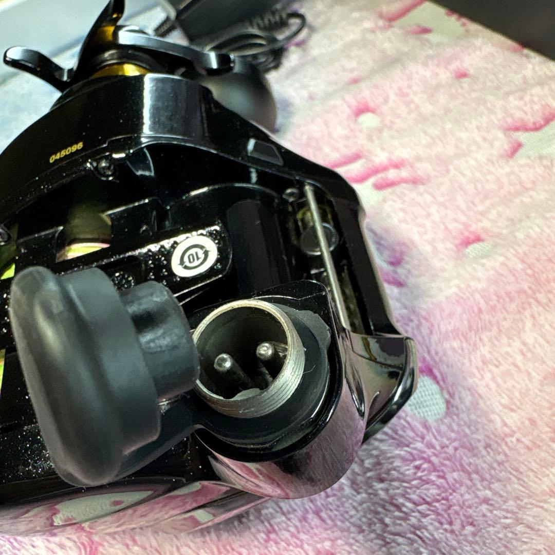 【美品】シマノ（SHIMANO）電動リール 22ビーストマスター 2000