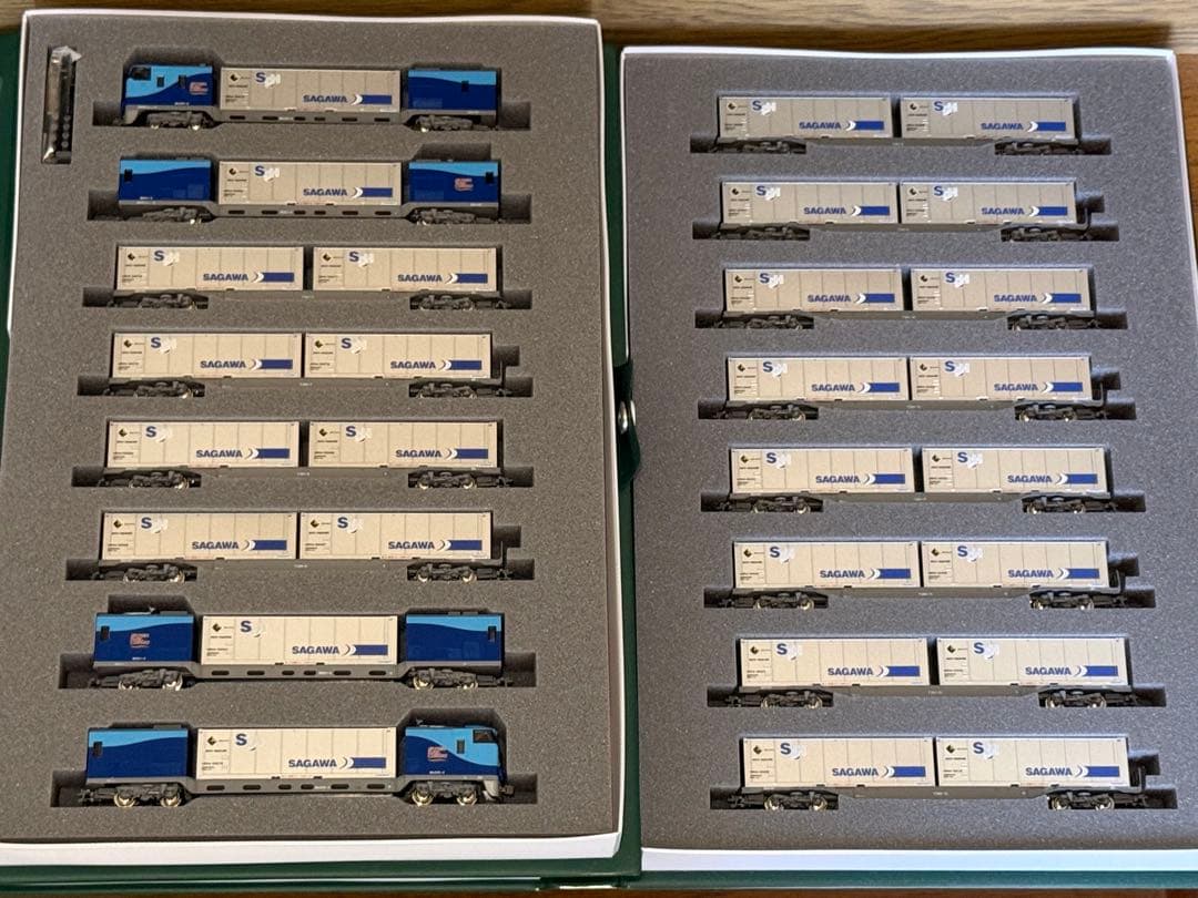 KATO M250系 スーパーレールカーゴ 16両セット