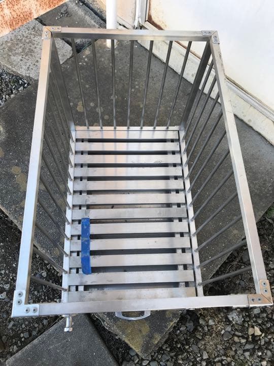 ステンレス鋼製ペットケージ