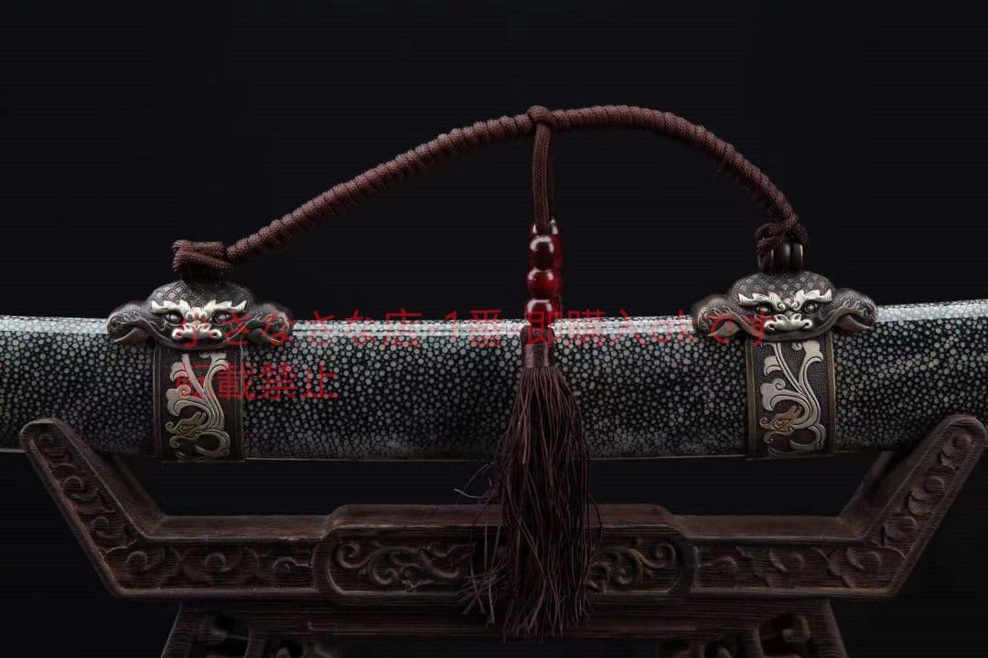 三色銅青龍宝刀（黒い魚皮タイプ） 古兵器 武具　刀装具　日本刀　模造刀 居合刀