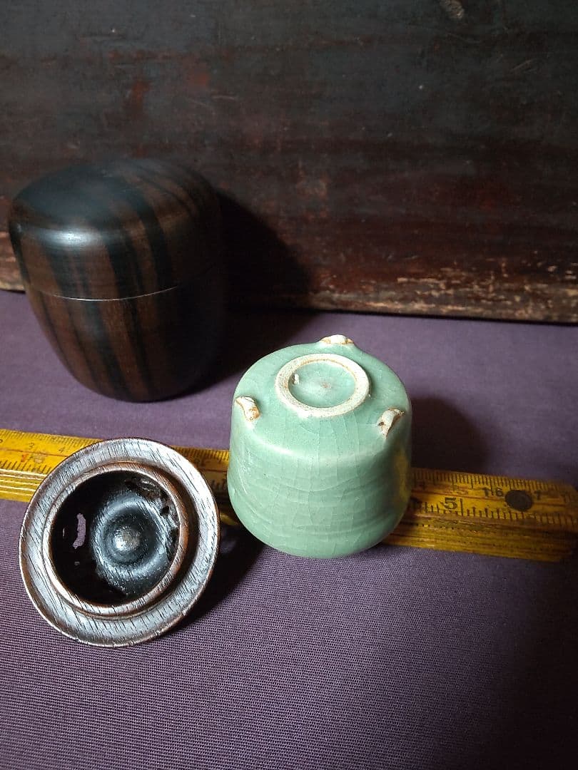 龍泉窯　青磁 陰刻 輪線 筒盃