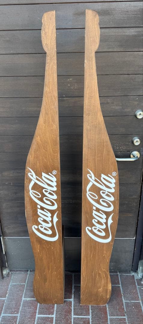 Coca-Cola ボトル型木製ディスプレイ