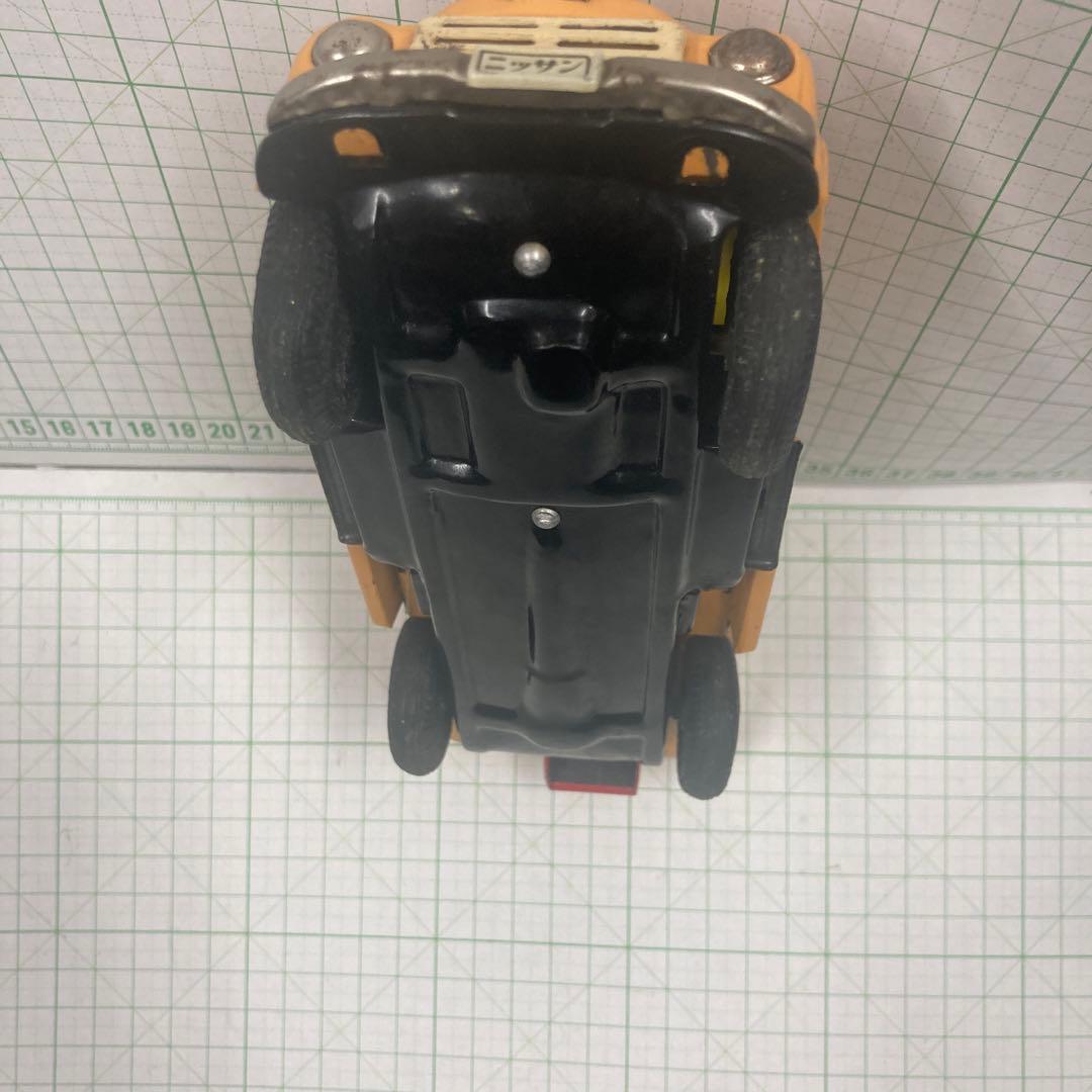 1950年代旧バンダイ赤箱シリーズ、日産ジュニアトラックのブリキスケールミニカー