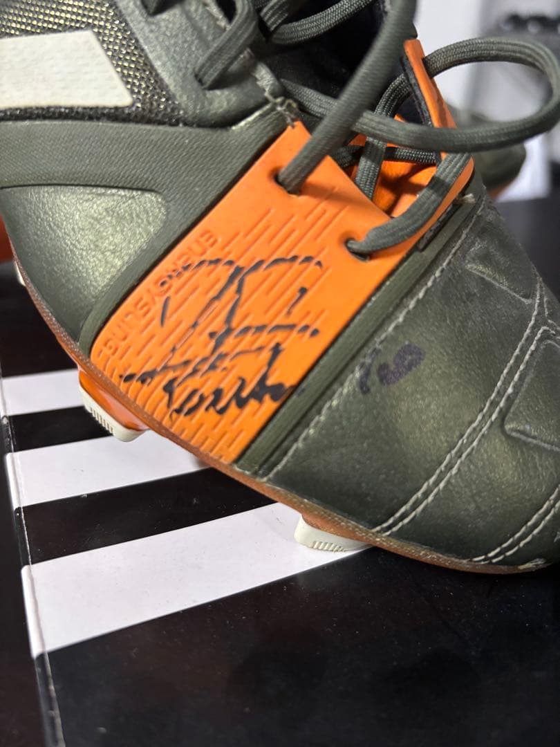 adidas adizeroサッカーシューズ サイン入り ※ディエゴ・フォルラン