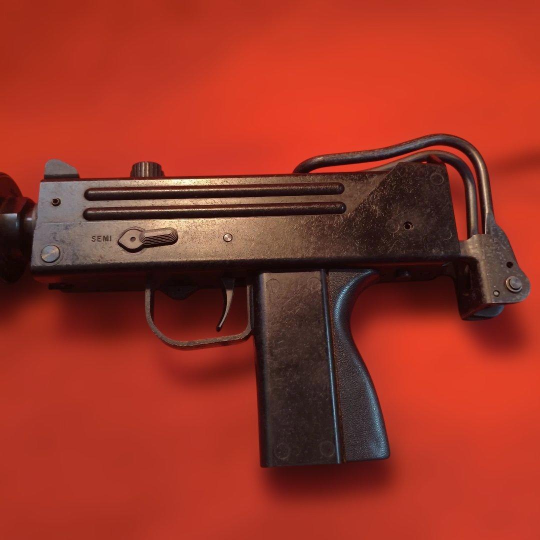 MGC　イングラム M11　モデルガン　マガジンなし