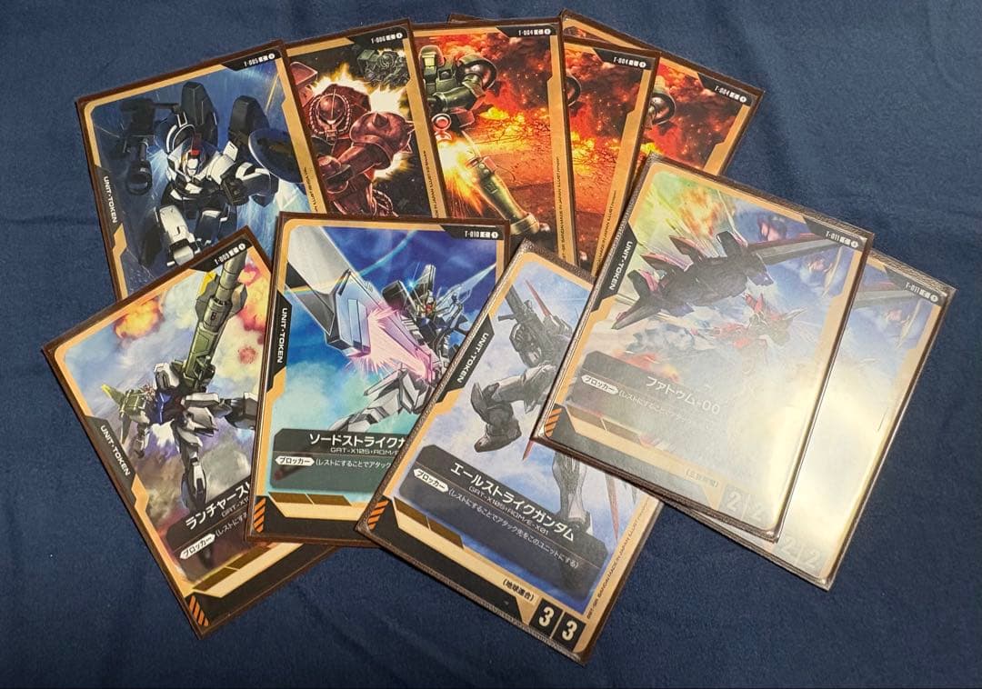 ガンダムカード　青緑ジオン　赤白SEEDまとめ売り　プレマ　スリーブ　引退品