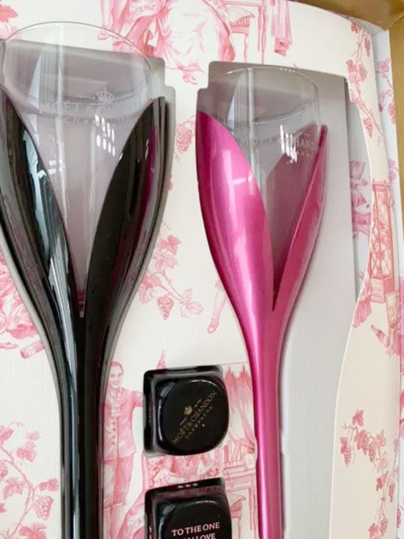 特別限定品　モエ・エ・シャンドン　ロゼ・アンペリアル・セダクション・ギフトセット