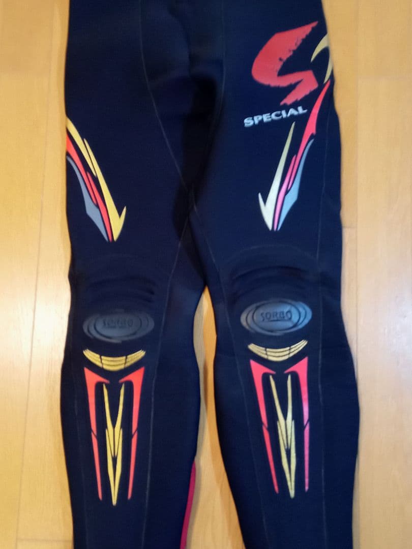 超美品　ダイワスペシャルドライタイツ SP-4009DR LA