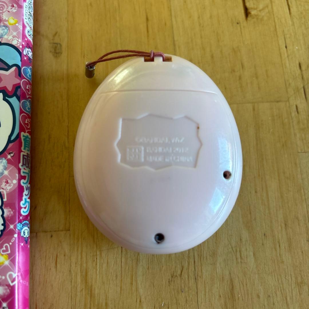 たまごっちTamagotchi P’s 育成ブック付き（ポスター付き）