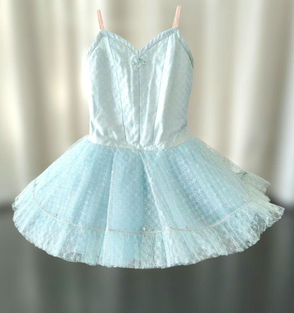 バレエ　2着まとめチュチュ　水色シルバーレース　袖、冠付　小学校3年生