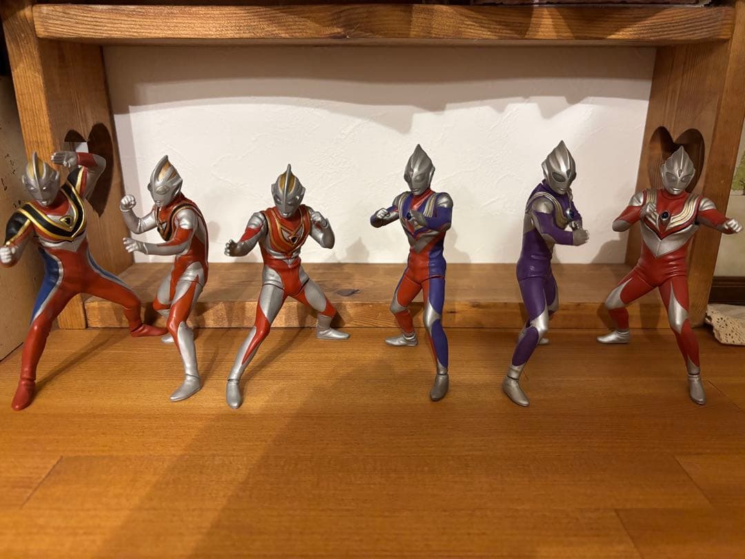 アルティメットルミナス　18体セット