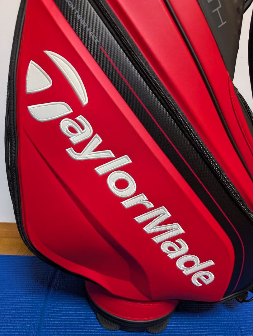 TaylorMade ステルスグローバルツアー キャディバッグ