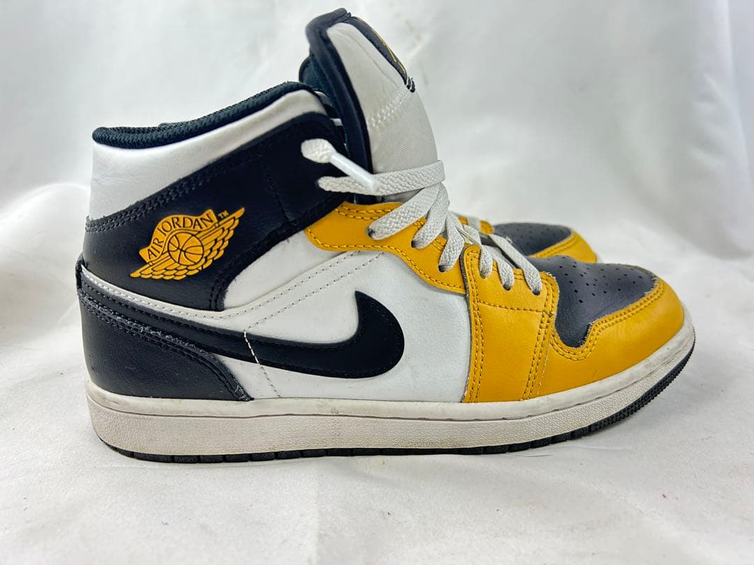 シューズ(男性用) Jordan Air Jordan 1 Mid \"Yellow Ochre\"