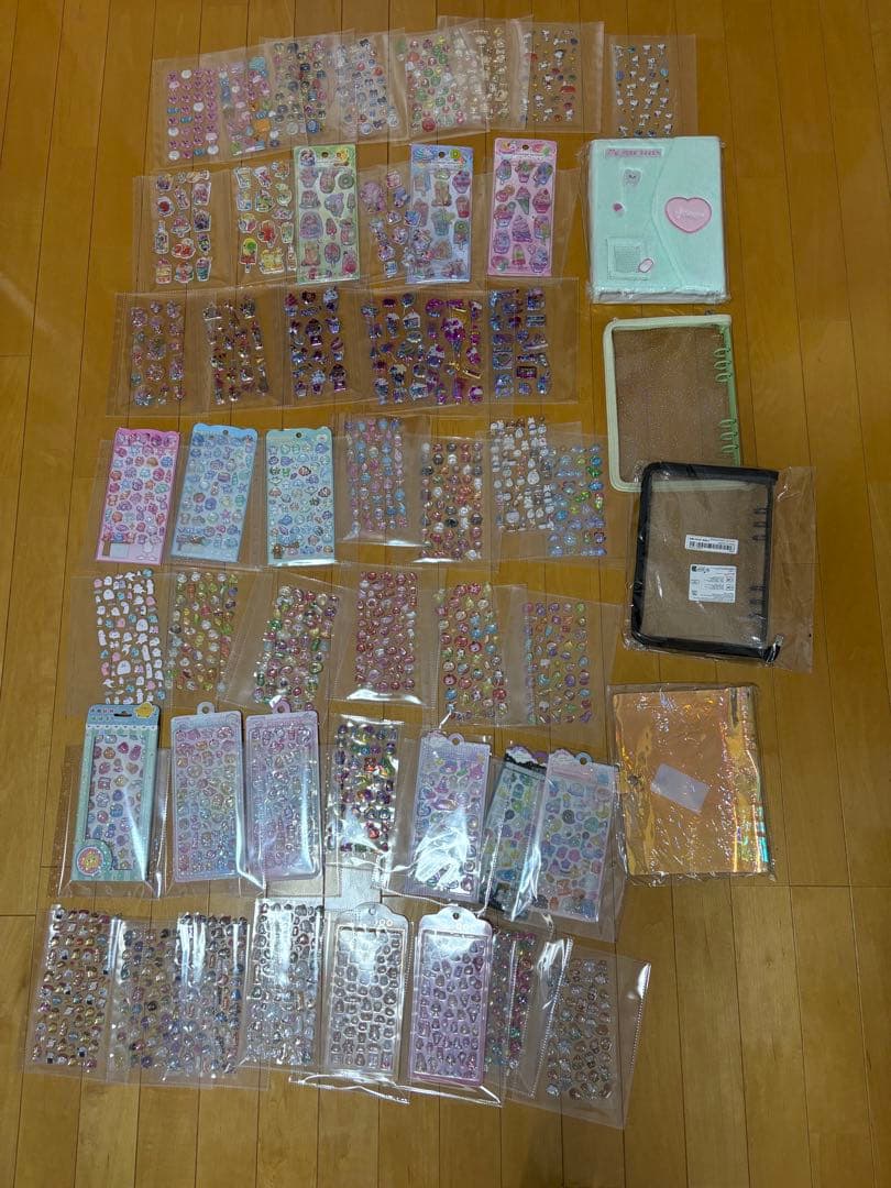 未使用立体シール44枚　A5バインダー５冊　台紙44枚　2万円超相当