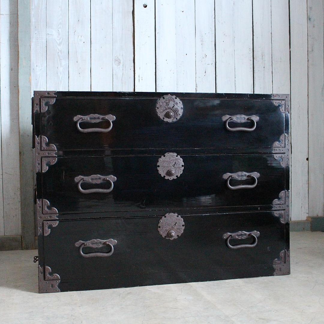 綺麗な丸金具庄内箪笥　3段　中桐　タンス　収納　古家具　古民家　時代家具