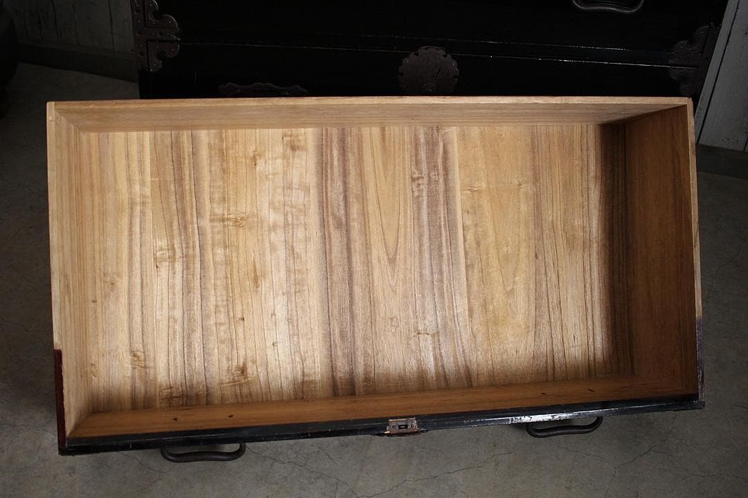 綺麗な丸金具庄内箪笥　3段　中桐　タンス　収納　古家具　古民家　時代家具