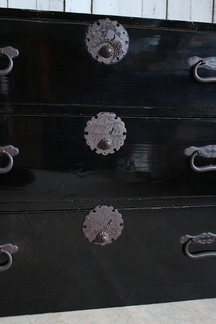 綺麗な丸金具庄内箪笥　3段　中桐　タンス　収納　古家具　古民家　時代家具