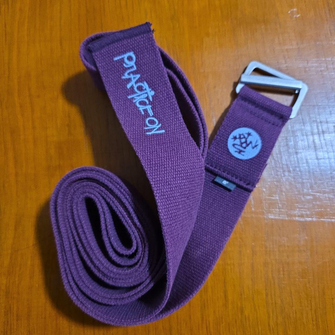 Manduka マンデゥカのヨガマット、ボルスター、ストラップとブロックセット