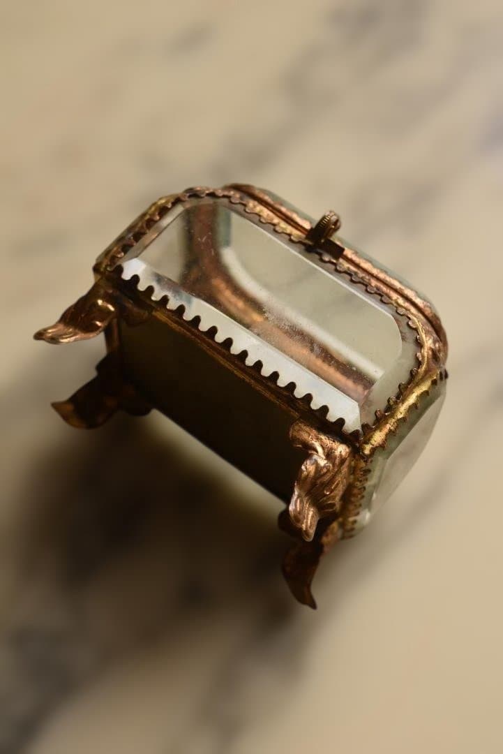 美品　ガラス宝石箱　ジュエリーボックス　　フランスアンティーク　べべルガラス