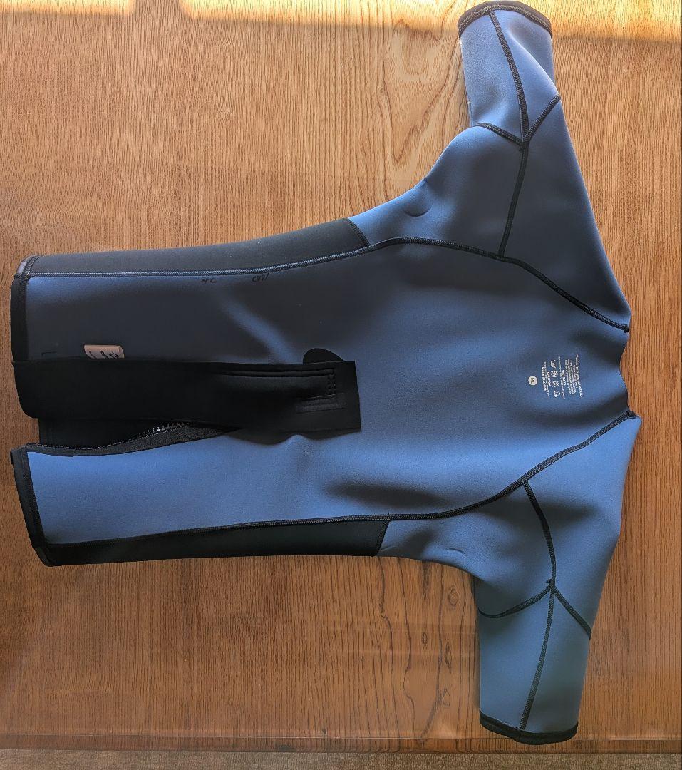 CYBER サイバー ウェットスーツ タッパー 半袖 1mm バックジップ　黒