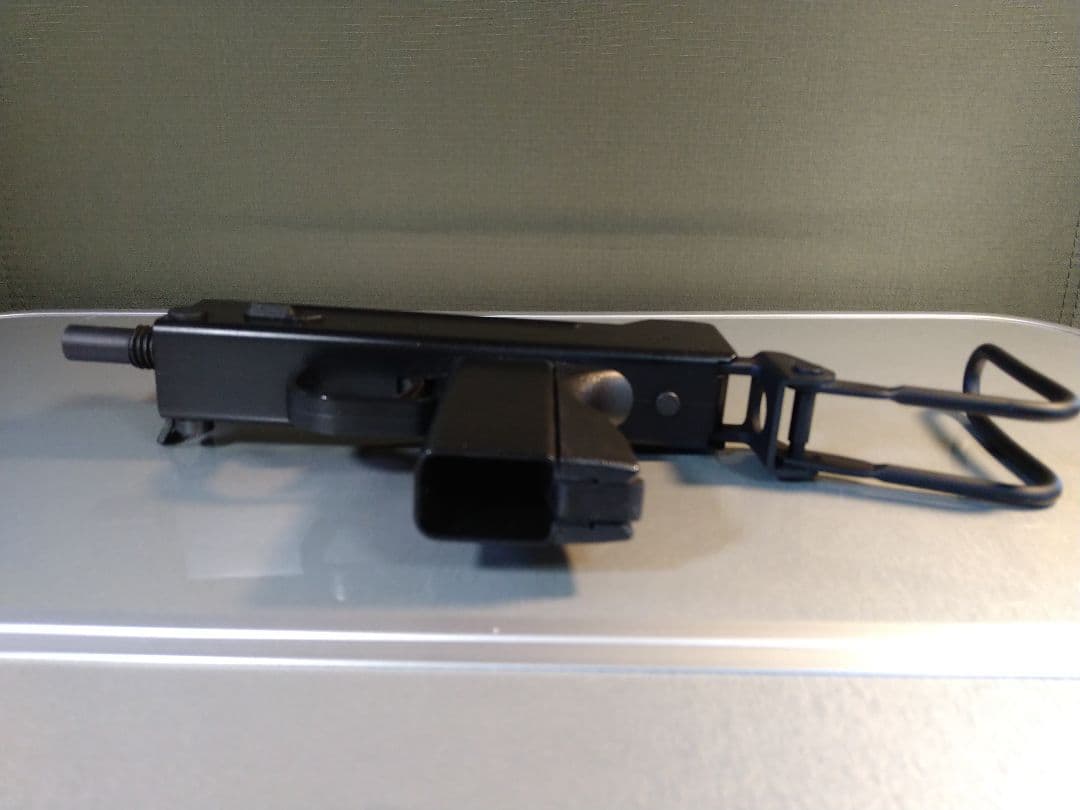 作動快調な美品！KSC M11A1 セミ・フルオートガスブロ！マガジン漏れなし！