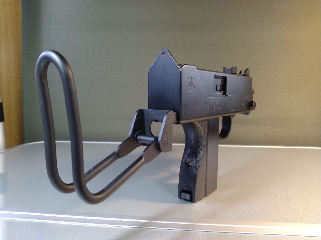 作動快調な美品！KSC M11A1 セミ・フルオートガスブロ！マガジン漏れなし！