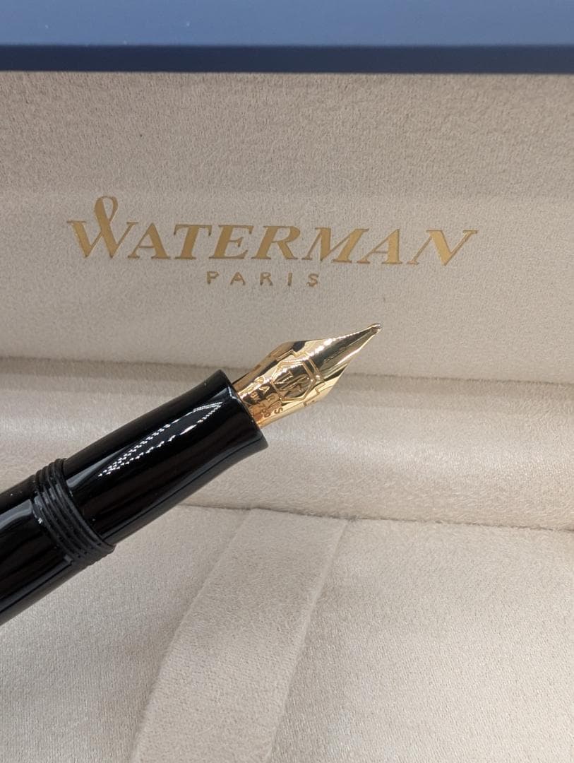 希少新品 ウォーターマン 万年筆 M 中字 チャールストン エボニーブラックGT