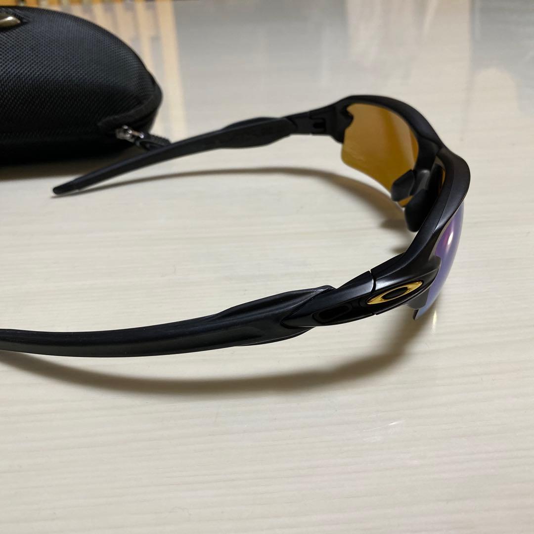 Oakley スポーツ用サングラス ケース付き