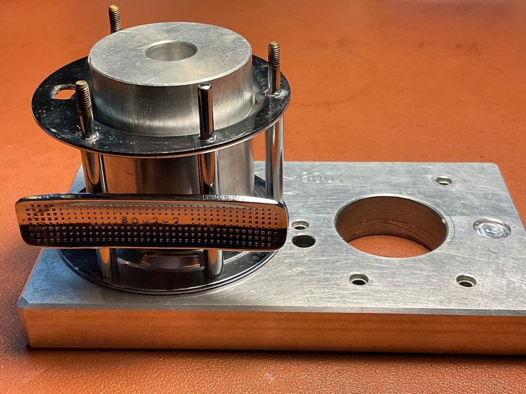 ABU アンバサダー 5001 C メンテ済 フレーム修正済