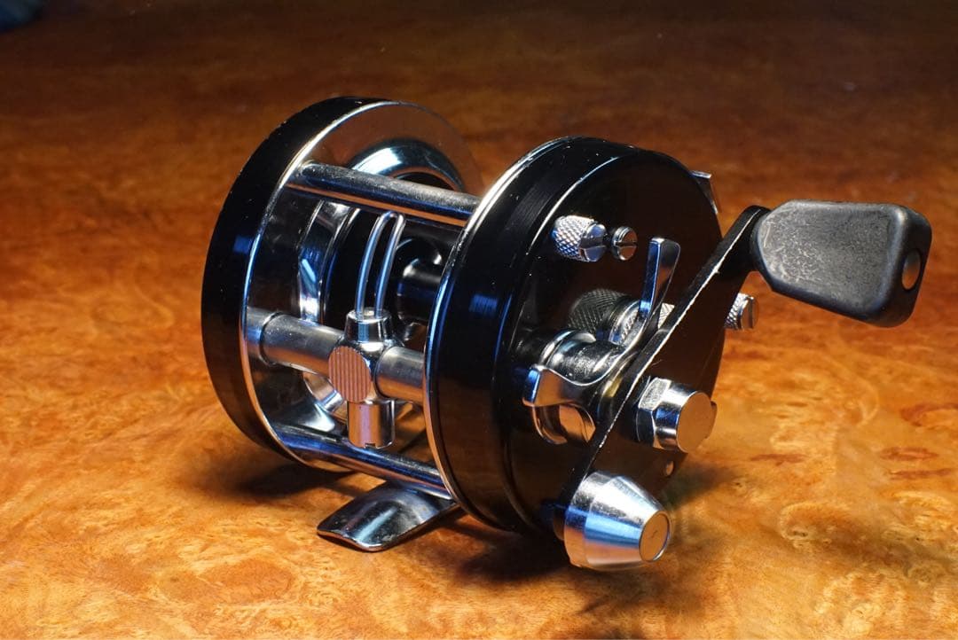 ABU アンバサダー 5001 C メンテ済 フレーム修正済