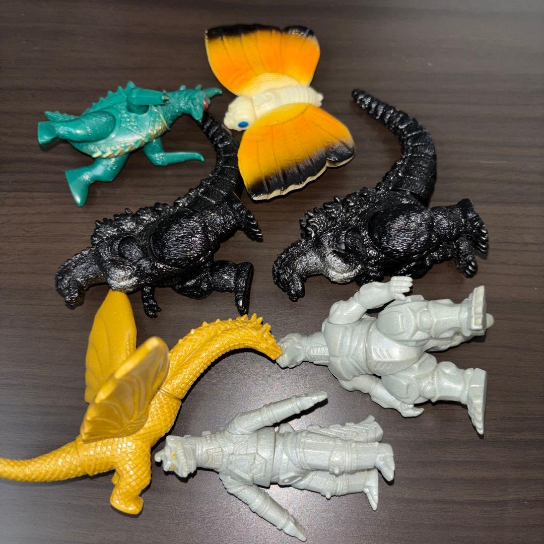 ゴジラフィギュアセット 約50体