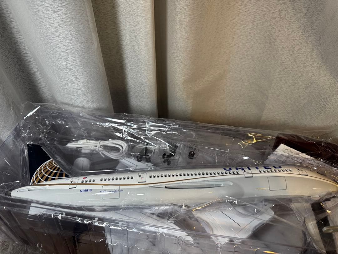 ユナイテッド航空 Boeing 787 精密モデル LED搭載 46cm