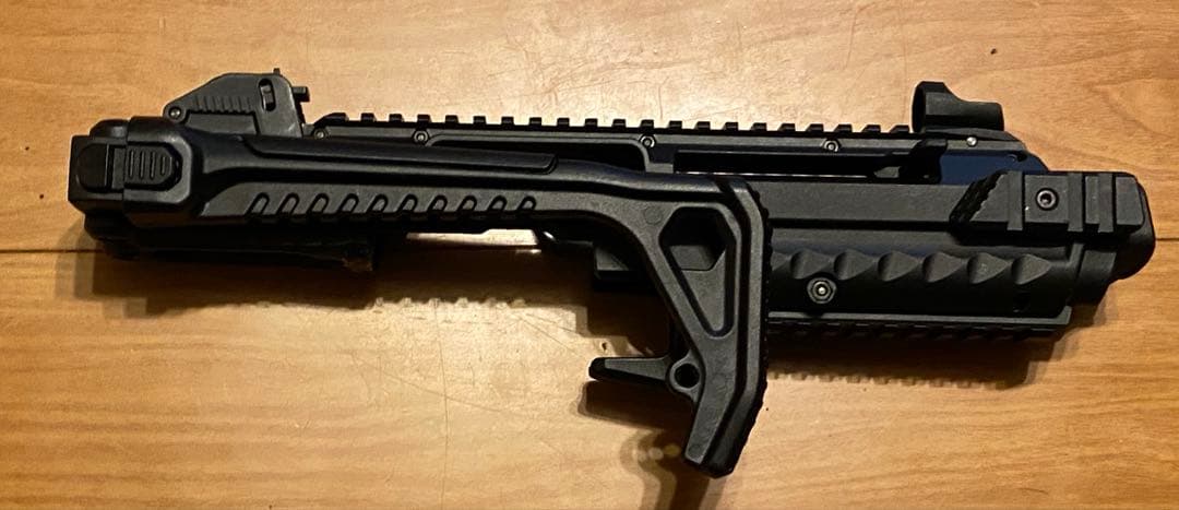東京マルイ　グロック　18c アーマーワークスカービンキット